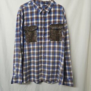 Womens WEIV Los Angeles Sz 3XL Full Button Up Plaid Shirt Animal Print Flannel